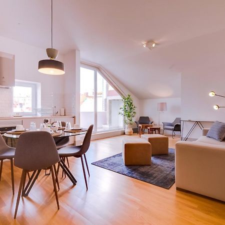 Poiais By Lisbon Inside Out Apartment ภายนอก รูปภาพ