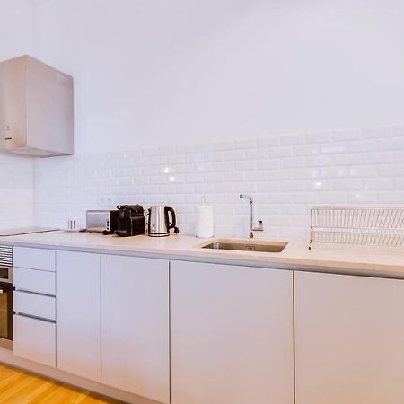 Poiais By Lisbon Inside Out Apartment ภายนอก รูปภาพ