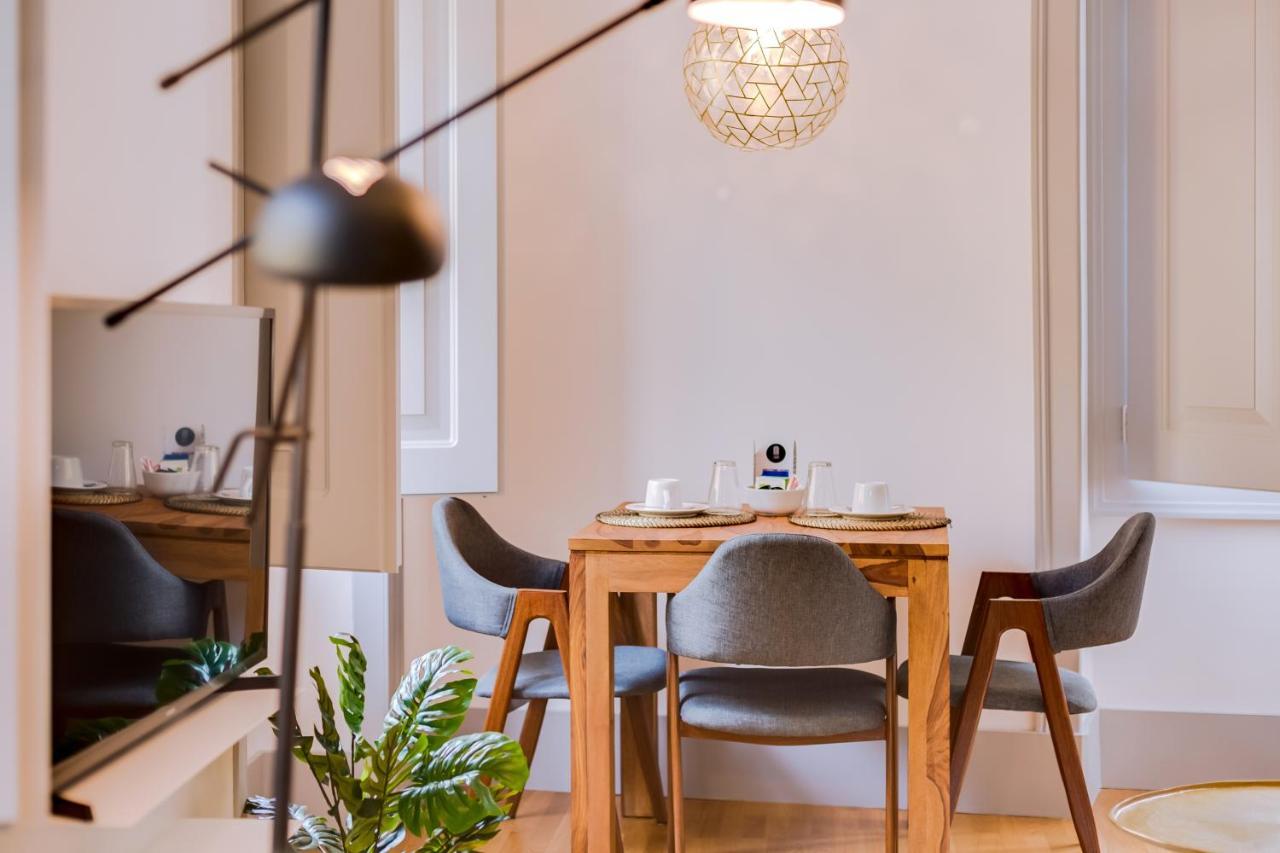 Poiais By Lisbon Inside Out Apartment ภายนอก รูปภาพ