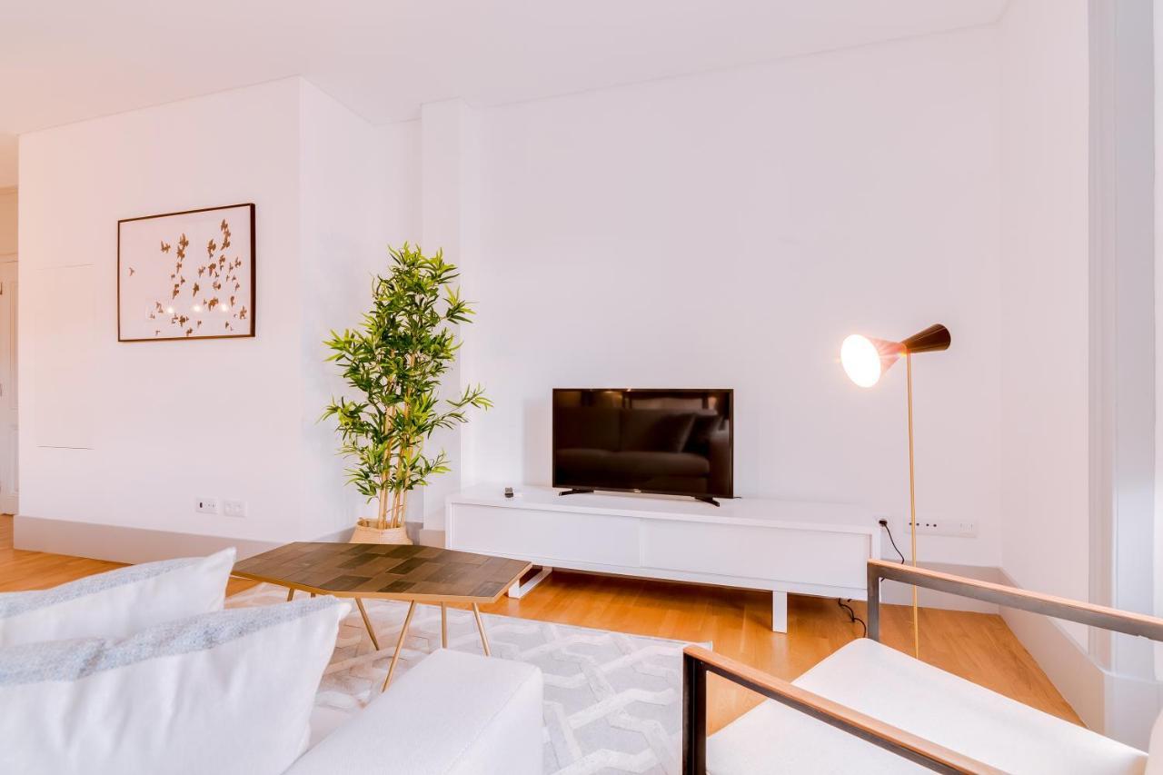 Poiais By Lisbon Inside Out Apartment ภายนอก รูปภาพ