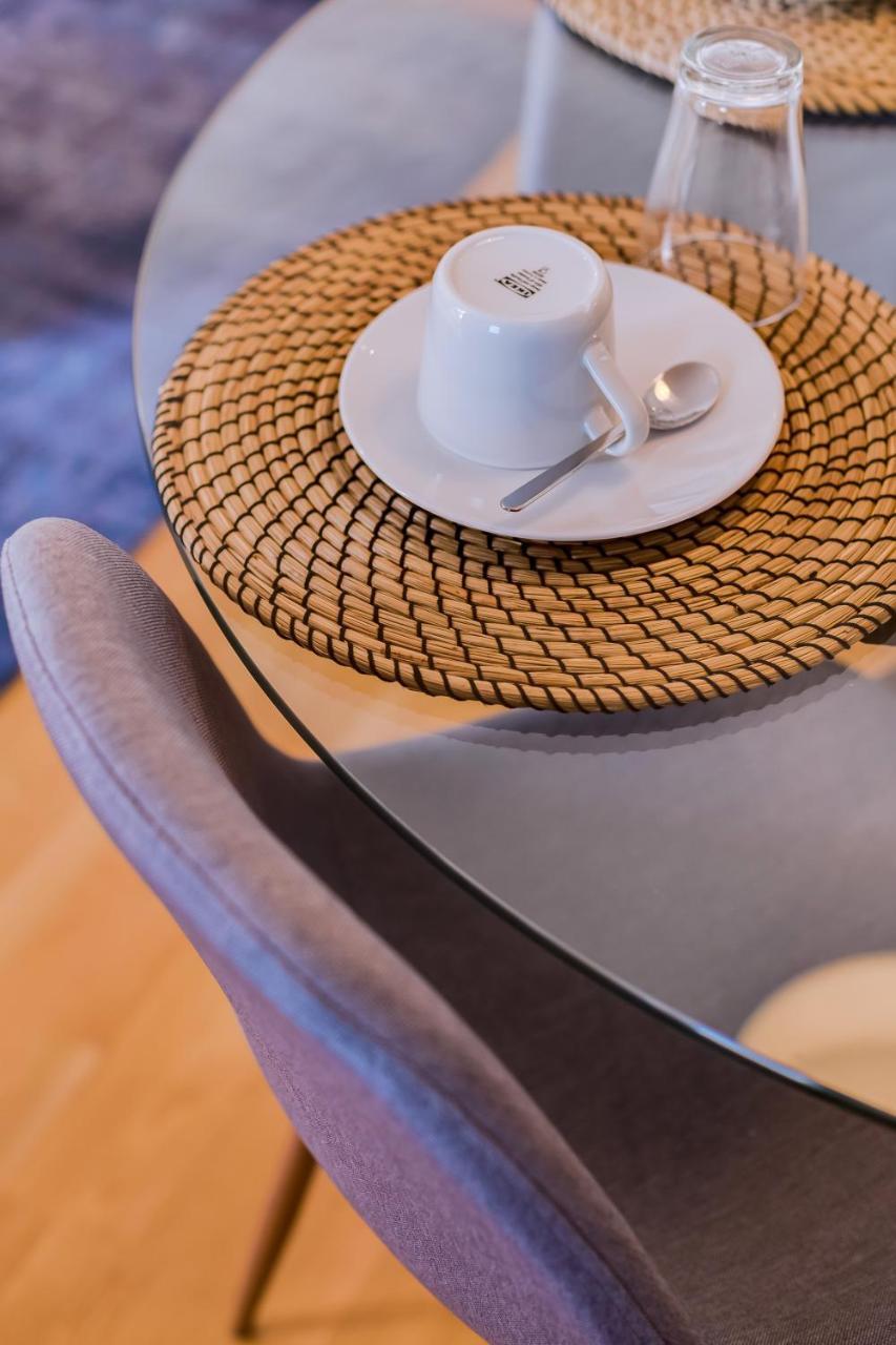 Poiais By Lisbon Inside Out Apartment ภายนอก รูปภาพ