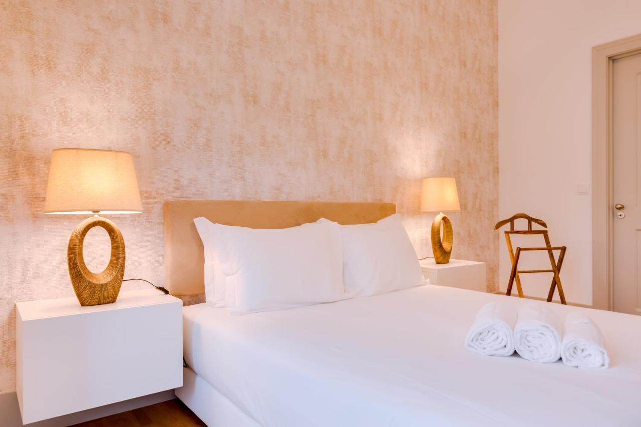Poiais By Lisbon Inside Out Apartment ภายนอก รูปภาพ