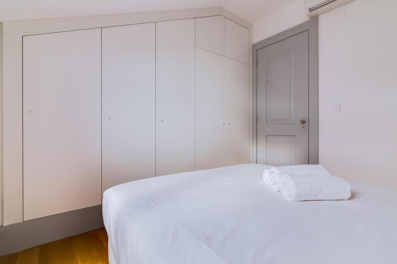 Poiais By Lisbon Inside Out Apartment ภายนอก รูปภาพ